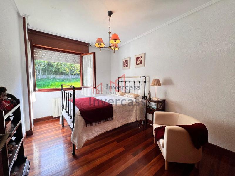 Foto 74abb19b-bc94-438a-8bb0-7e89acd54aa4. Chalet avec parking dans Oriñón- Allendelagua Castro - Urdiales