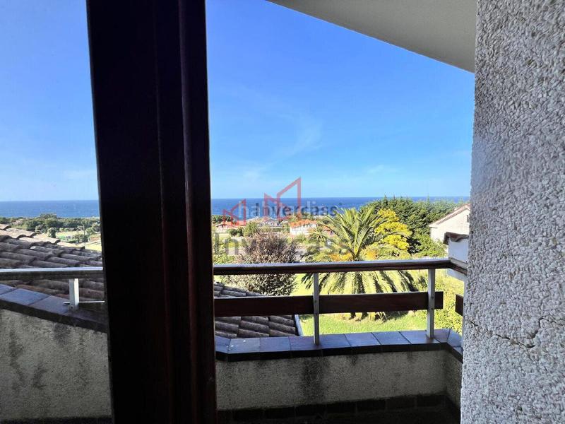 Foto 7c1fa476-06b9-4e66-8ae1-a79ab5d7a1d1. Chalet avec parking dans Oriñón- Allendelagua Castro - Urdiales