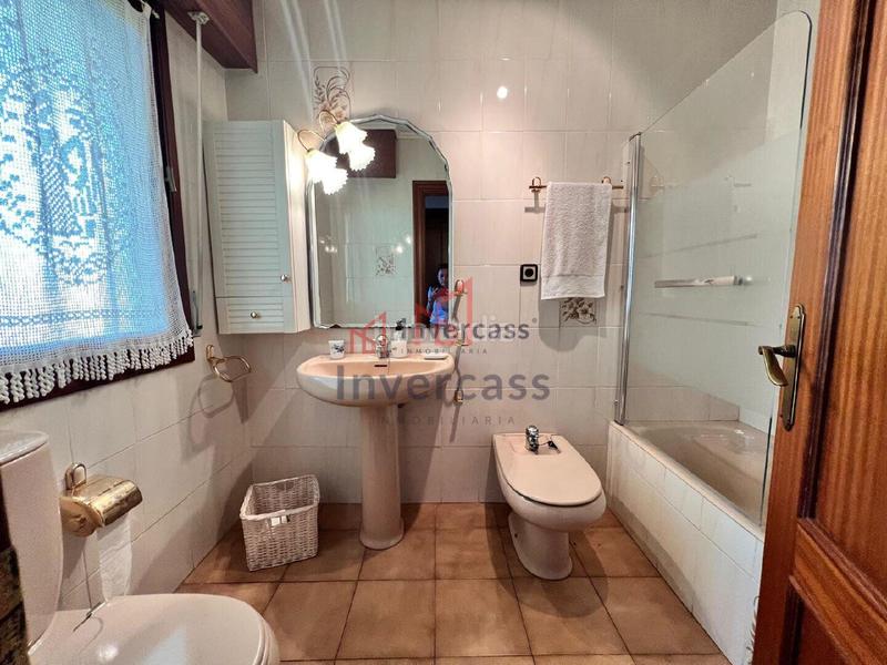 Foto 82e383ab-b4d2-41fa-bdae-fa3d964e490e. Chalet avec parking dans Oriñón- Allendelagua Castro - Urdiales