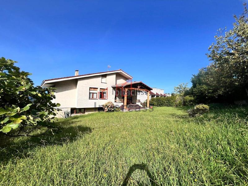 Foto 95792b08-be20-4c19-8f66-8092e64e902a. Chalet avec parking dans Oriñón- Allendelagua Castro - Urdiales