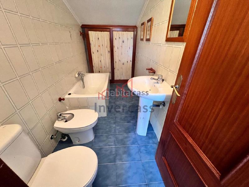 Foto c75e7687-953b-46dc-bdda-1d44f977100b. Chalet avec parking dans Oriñón- Allendelagua Castro - Urdiales