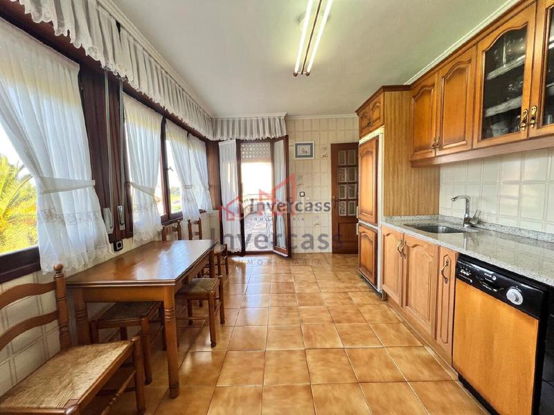 Foto e3e88b5f-9d05-4ad3-afd0-2df1f3855b28. Chalet avec parking dans Oriñón- Allendelagua Castro - Urdiales