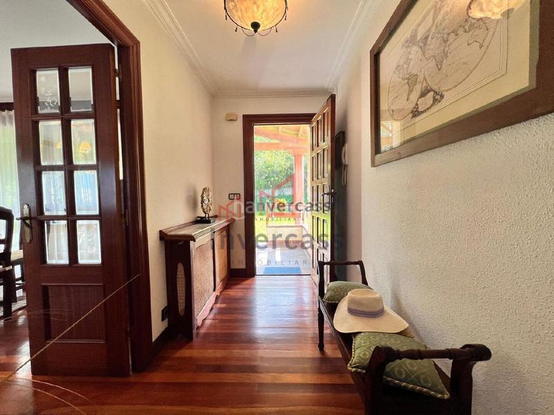 Foto e5b4acca-2957-498d-8701-8e8b474cac91. Chalet avec parking dans Oriñón- Allendelagua Castro - Urdiales