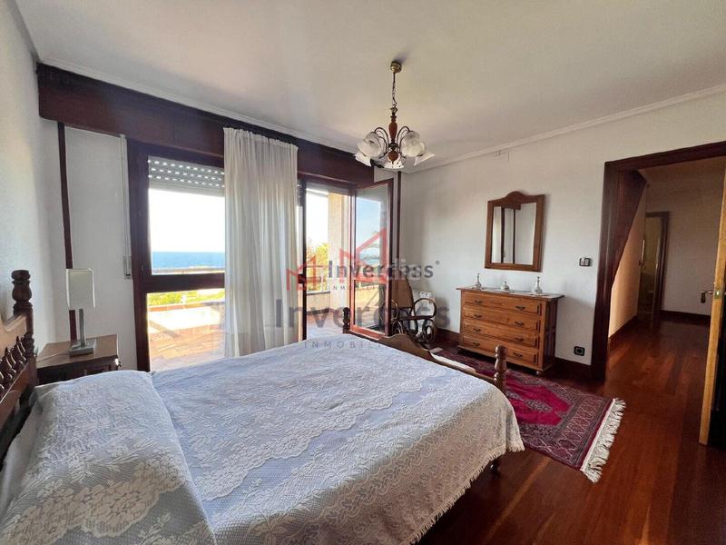 Foto fb7aa86b-6f96-47c7-9a11-0ea286bb7408. Chalet avec parking dans Oriñón- Allendelagua Castro - Urdiales