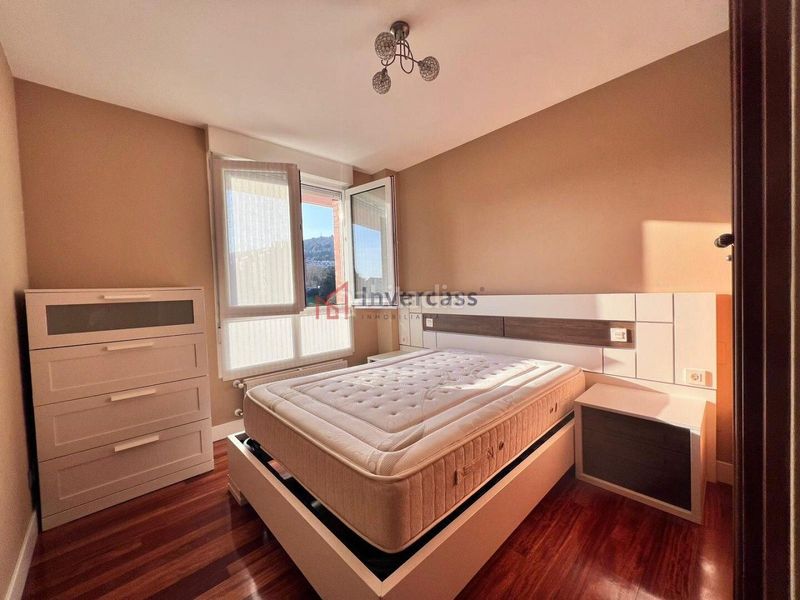 Foto 25fd8761-f8a6-4717-8f9b-ca296c8a05f2. Pis amb aparcament piscina a Playa Ostende Castro - Urdiales