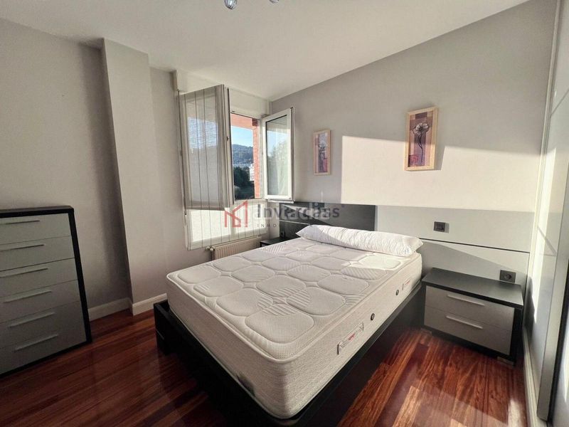 Foto 4931518a-3cfd-4507-9101-194d16a42ed8. Pis amb aparcament piscina a Playa Ostende Castro - Urdiales