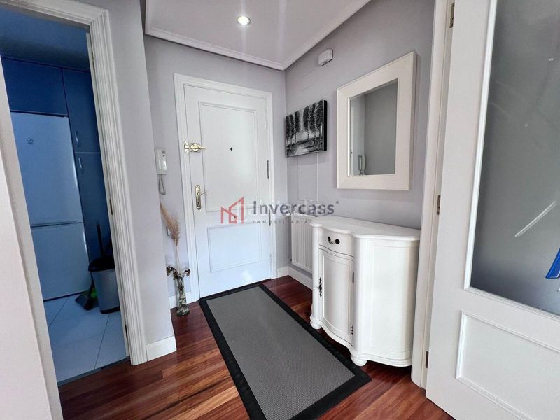 Foto b3e8ca22-7695-4572-8366-5b84c0799601. Pis amb aparcament piscina a Playa Ostende Castro - Urdiales