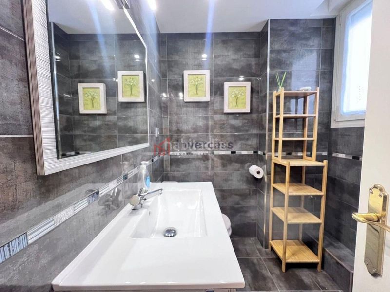 Foto ed58c4f6-515c-4741-b399-0da5d218ea85. Pis amb aparcament piscina a Playa Ostende Castro - Urdiales