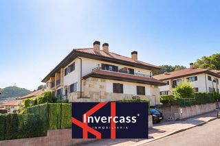 Reihenhaus in Samano. Inmobiliaria invercass vende chalet en samano