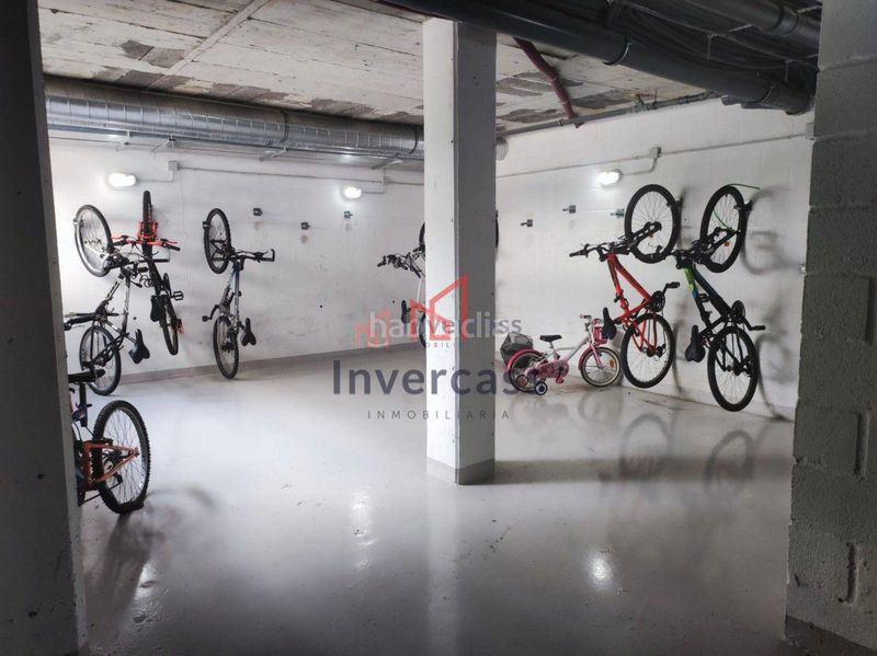 Foto 455849df-fd8c-4ae0-89fd-195e3ac9dab1. Pis amb aparcament piscina a Cotolino Castro - Urdiales