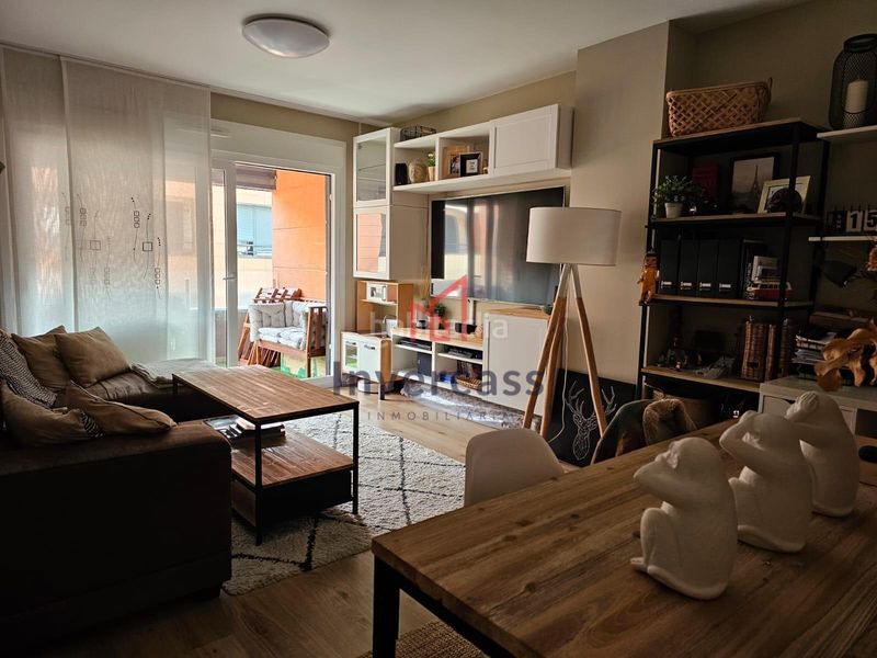 Foto c266dced-a741-40b5-8c88-940054cc15c7. Pis amb aparcament piscina a Cotolino Castro - Urdiales