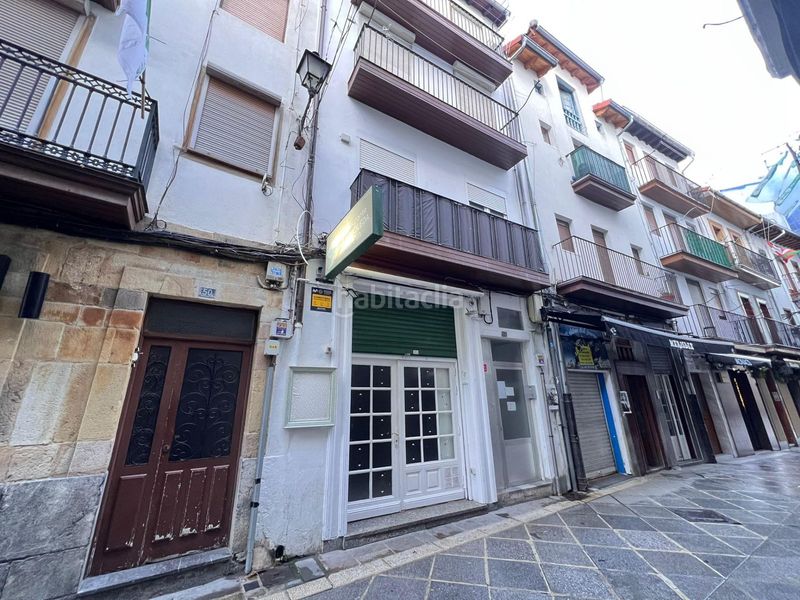 Foto bd051e74-3772-4b22-b99b-07a401c0392a. Local comercial a Centro Castro - Urdiales