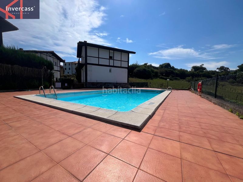Foto ec99cefc-a461-4355-8485-67990252b055. Xalet amb calefacció aparcament piscina a Otañes-Talledo Castro - Urdiales