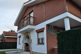 Chalet  Barrio samano