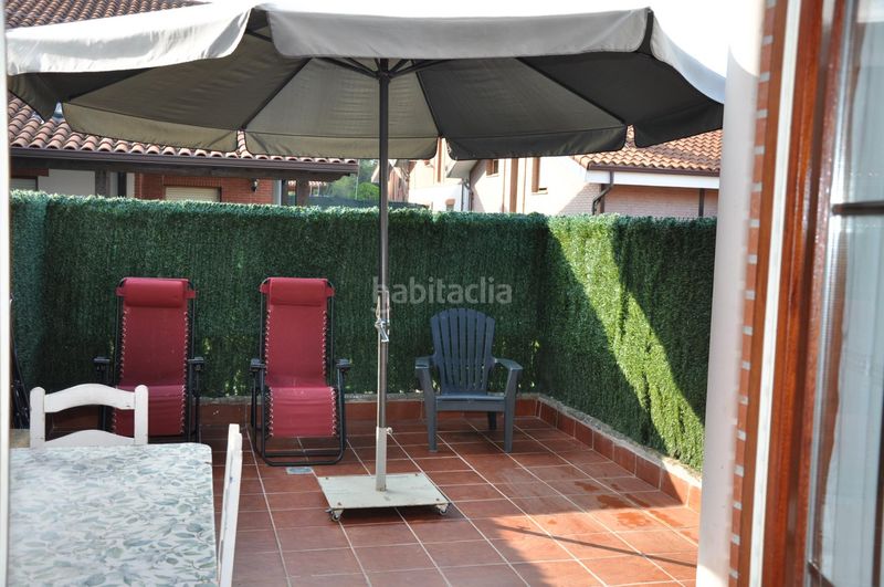 Foto ea0ee9ac-5460-4da3-a673-943423dade6a. Xalet amb calefacció aparcament a Samano Castro - Urdiales