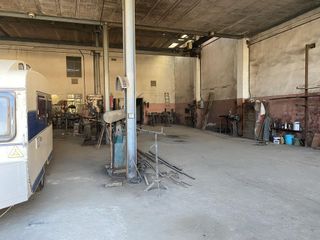 Nave industrial  Muntanyes de prades. Nave industrial con posibilidad de construir casa