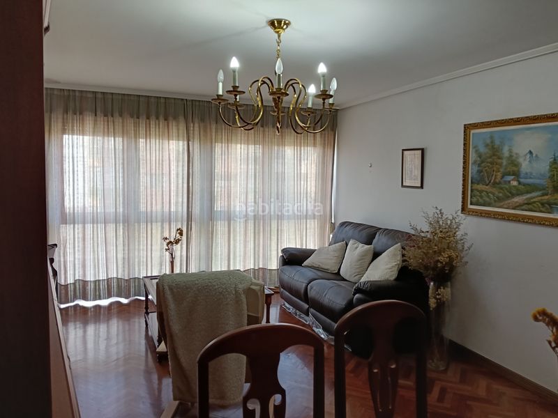 Foto af82f632-8810-4e45-bc6a-4d9788a18cb9. Pis a Perillo Oleiros