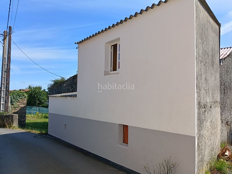 Foto 0072c552-67f3-48ac-82a1-987a40569563. Casa adossada a Carral
