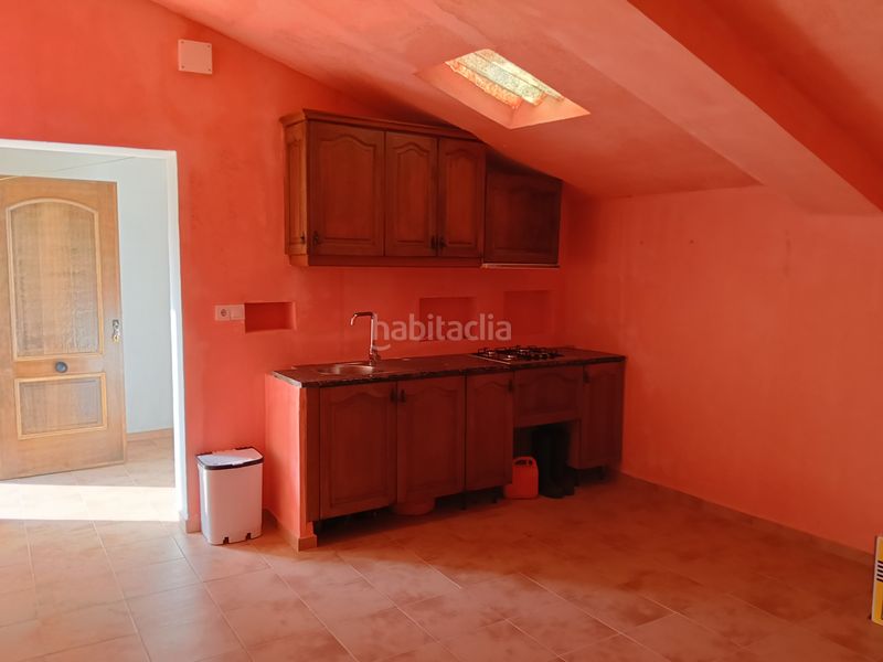 Foto 19c00592-cce7-4abb-8d20-4270b842d75d. Casa adossada a Carral