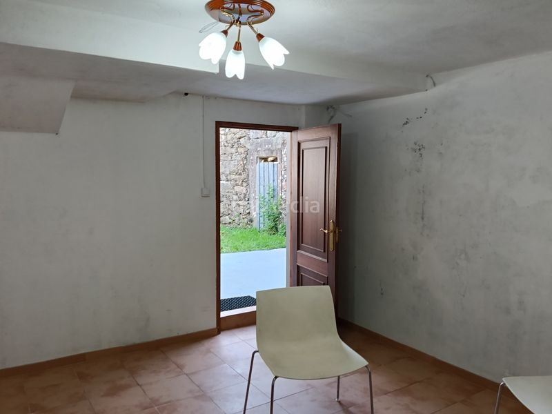 Foto ab7ee796-29d1-40b7-ae7b-fbebdd101007. Casa adossada a Carral