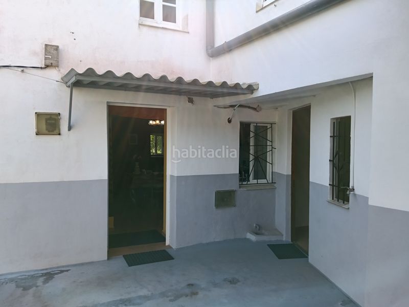 Foto be0b7161-405d-4a6e-baa6-d8d37a74a56e. Casa adossada a Carral