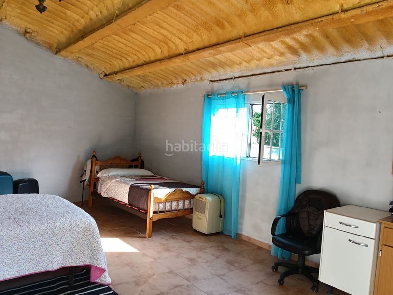 Foto d56066a1-d063-4396-aa00-7d65fcfe2adb. Casa adossada a Carral