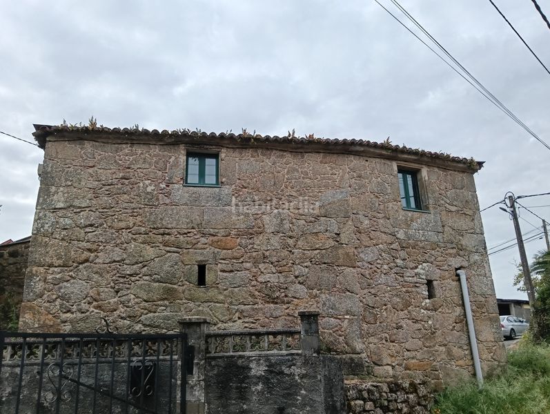 Foto 4f620267-057a-46da-a426-25136f958078. Casa amb aparcament a Coirós