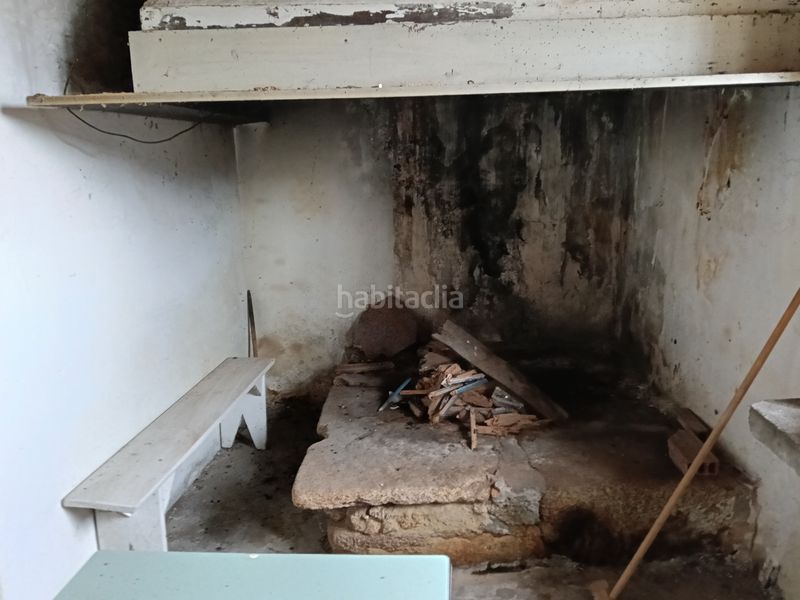 Foto 5d8f2e49-2d0e-490c-8d92-42e79ed80fd9. Casa amb aparcament a Coirós