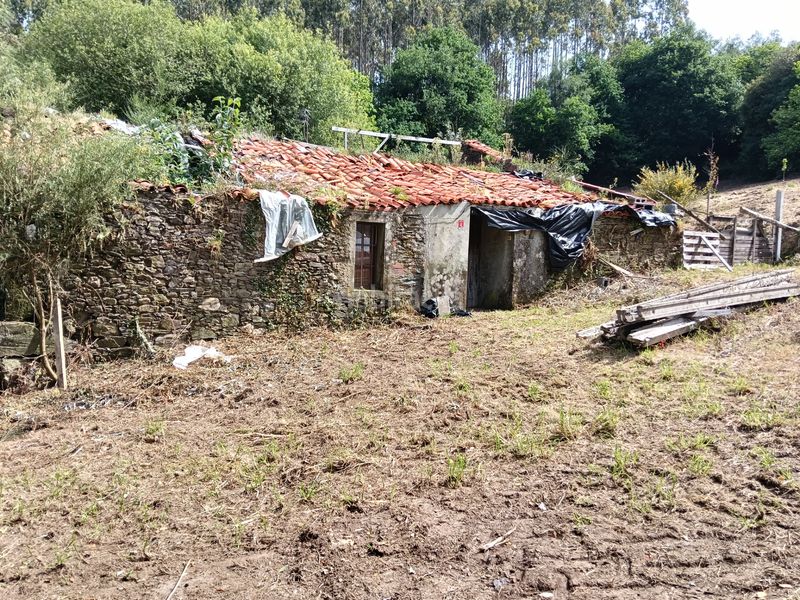 Foto 8a5c38d8-6b9d-4e6d-b3e8-7f981b386b40. Casa amb aparcament a Cesuras