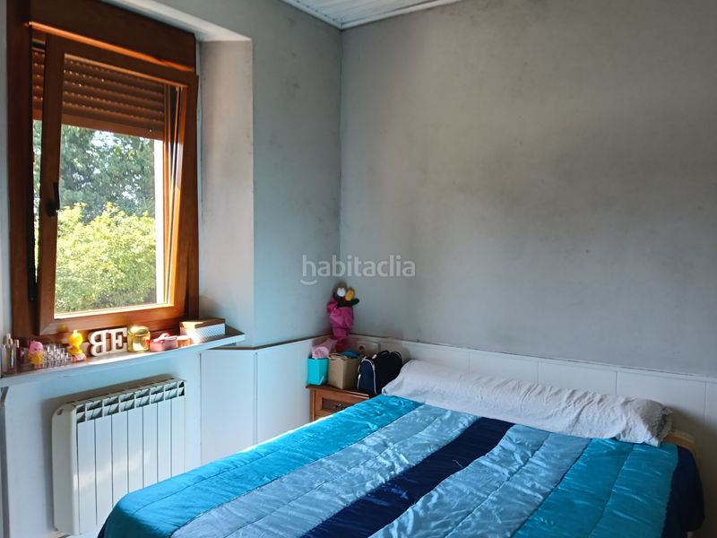 Foto a34a2e06-90b0-47fe-bbe1-f51edc303600. Casa amb aparcament a Vilasantar