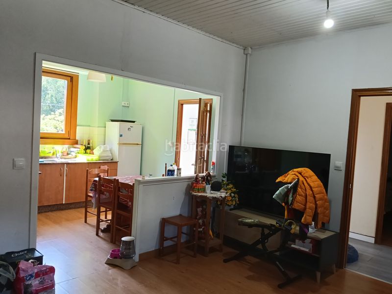 Foto e45447e5-69ca-4917-860d-f3507bf180bd. Casa amb aparcament a Vilasantar