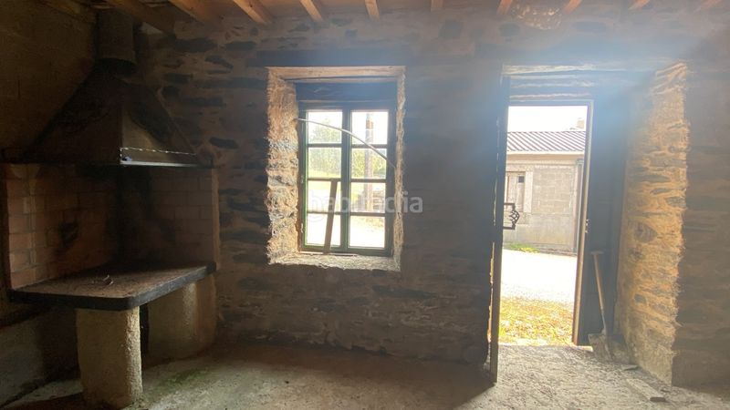 Foto 5321797b-3c1a-41d6-bd4b-f2d91b1f9abc. Casa adossada a Paderne