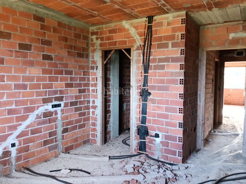 Foto b99fc1e7-47ec-4873-be66-53e1c6d93410. Casa amb aparcament a Paderne