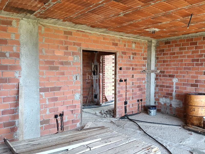 Foto d79e236a-a0c4-47ac-807f-69e9e2703cd1. Casa amb aparcament a Paderne
