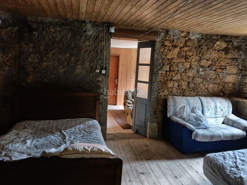 Foto a6cb3448-bc17-4455-a6a7-04f2db96b1d2. Casa amb aparcament a Miño