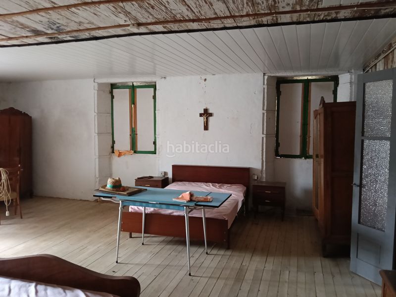 Foto aef0cc10-a151-4b7c-93ab-848f39ac89ae. Casa amb aparcament a Miño