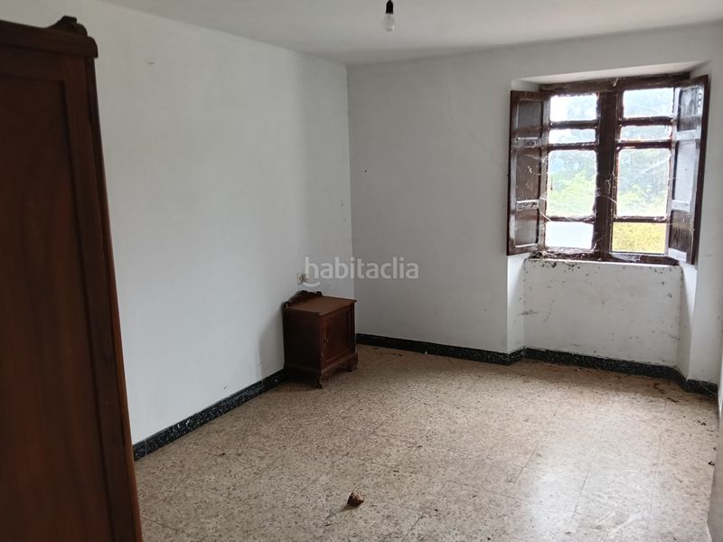 Foto 2c6652e0-35a3-49e9-9a8f-7b5c0983190a. Casa amb aparcament a Oza dos Ríos