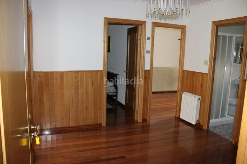 Foto 26398442-d1a2-4048-86ba-94d7bedafd91. Maison avec parking dans Curtis