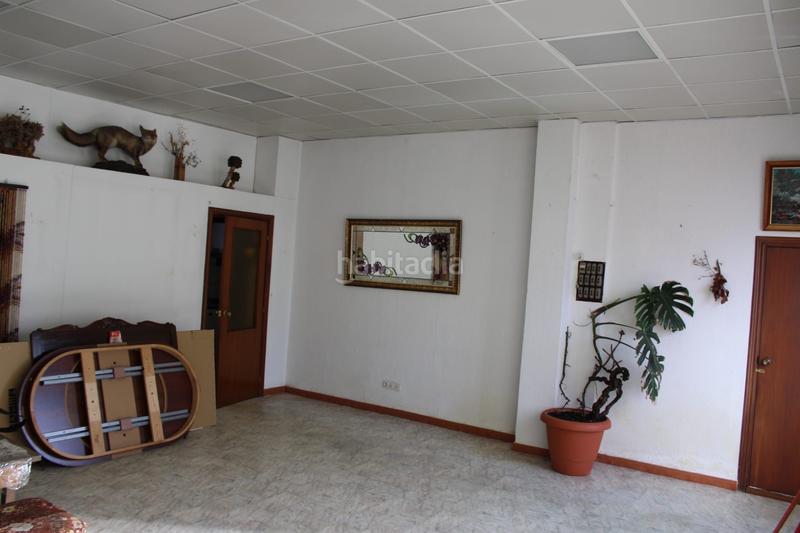 Foto 3c6ca0d5-c13f-4c16-b109-0f967b60d46a. Maison avec parking dans Curtis