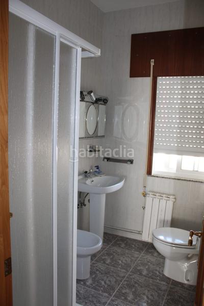 Foto e8bfefcf-c8b6-4286-a070-0cc2d1ff272d. Maison avec parking dans Curtis