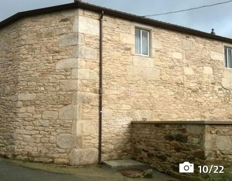 Foto 322c08c2-014b-490c-9893-57fe64c26cef. Maison avec parking dans Friol