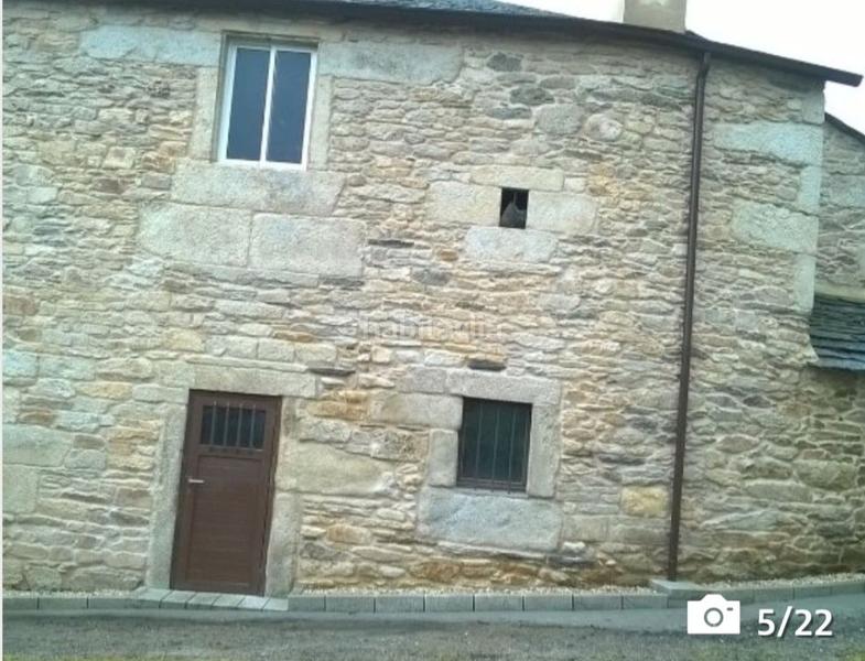 Foto de58b162-d6ed-49b7-898c-b2ddd6a312cf. Maison avec parking dans Friol