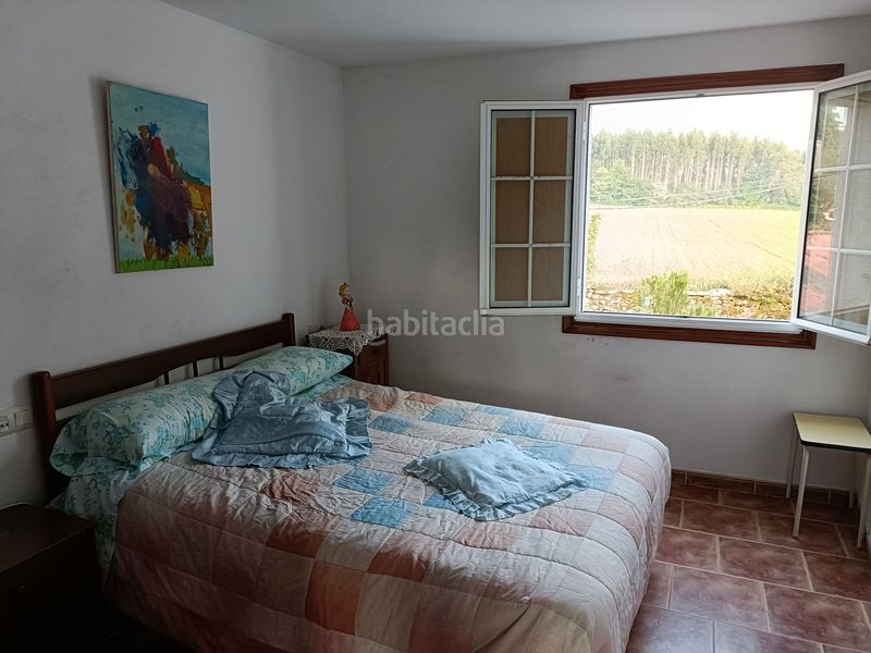 Foto 3671b9be-8cf0-4a49-84d8-bfdefd3cca5e. Semi detached house with parking in Curtis