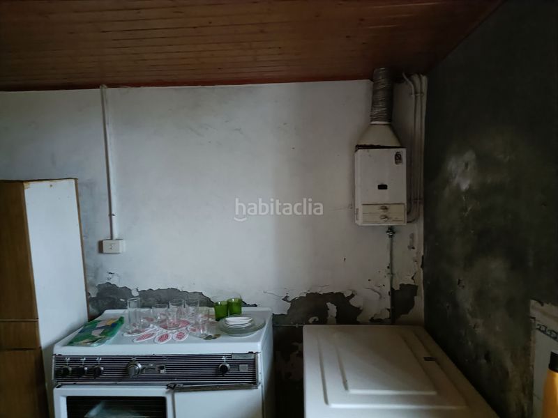 Foto 1ee5ea37-35c1-47e1-8e6a-419d692e3b6e. Casa adossada amb aparcament a Cesuras