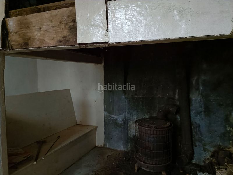 Foto 9aa464db-9e61-4457-86da-4c43423d0097. Casa adossada amb aparcament a Cesuras