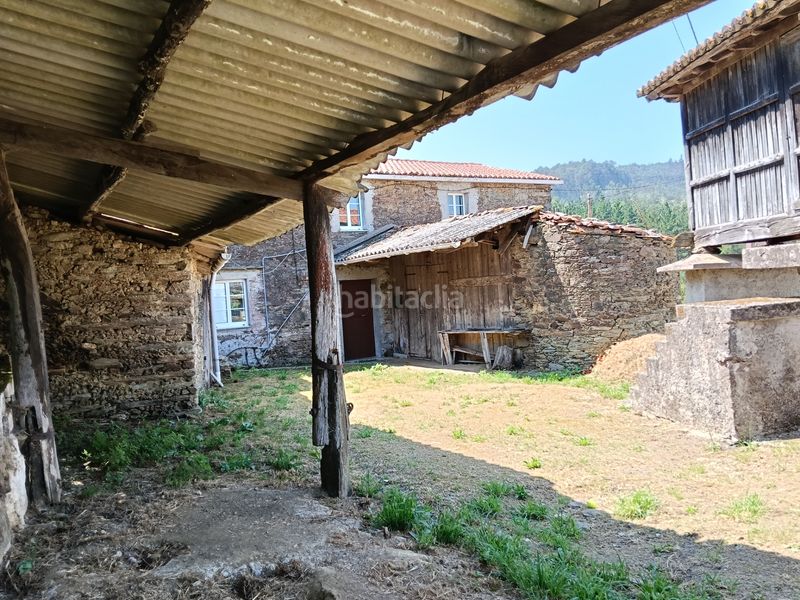 Foto dcb9ab5d-7121-4ca1-ae42-beff000bd40b. Casa adossada amb aparcament a Cesuras
