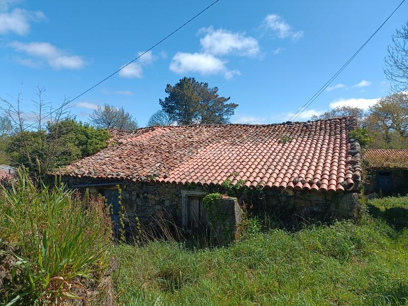 Foto 3adbe84a-e262-4d2c-9943-27f17c7b1cf0. Haus mit parking in Curtis