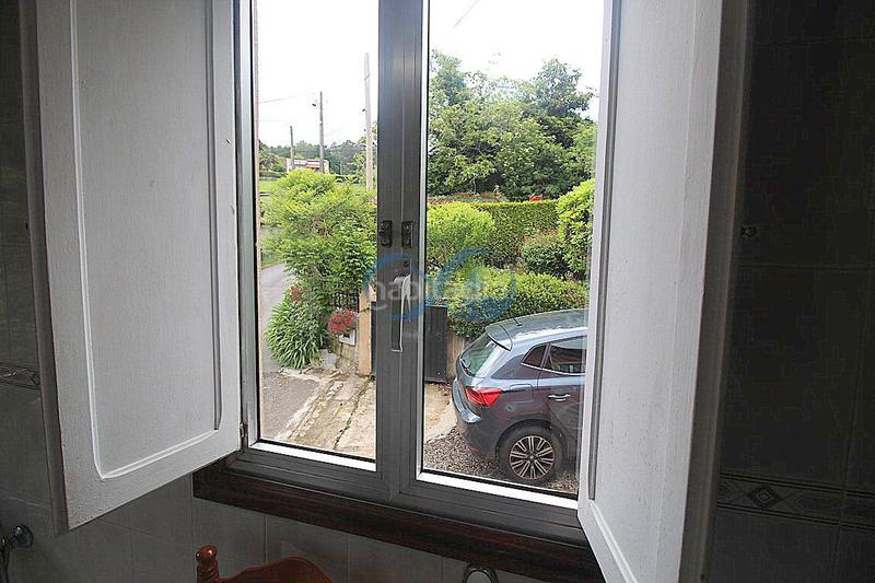 Foto 430f4593-0ca1-4da0-93a0-6c22b0fec092. Casa adossada amb aparcament a Oza dos Ríos