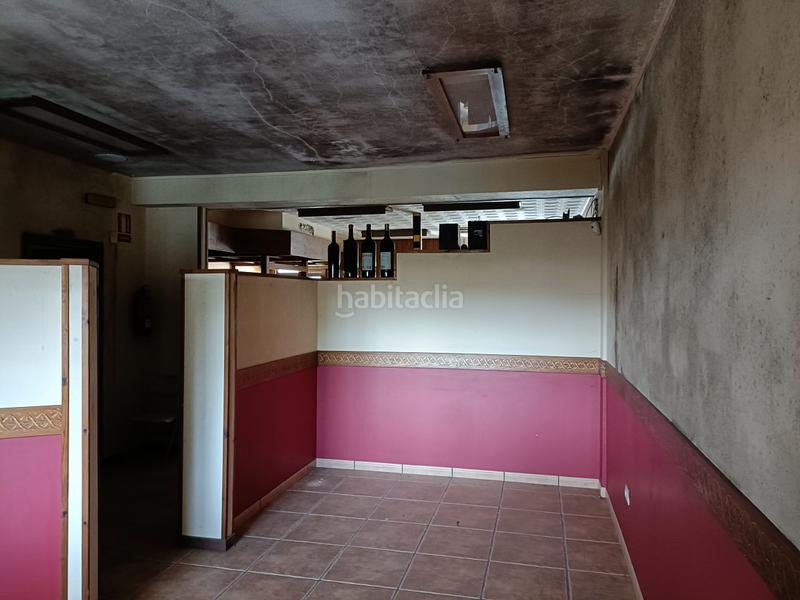 Foto 18fa54f7-0616-45c6-aec1-b7f7f03b767d. Casa adossada a avenida principal 107 a Curtis