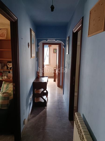 Foto a12b7bbe-54d4-4746-b5ed-cd3baee75a72. Casa adossada a avenida principal 107 a Curtis